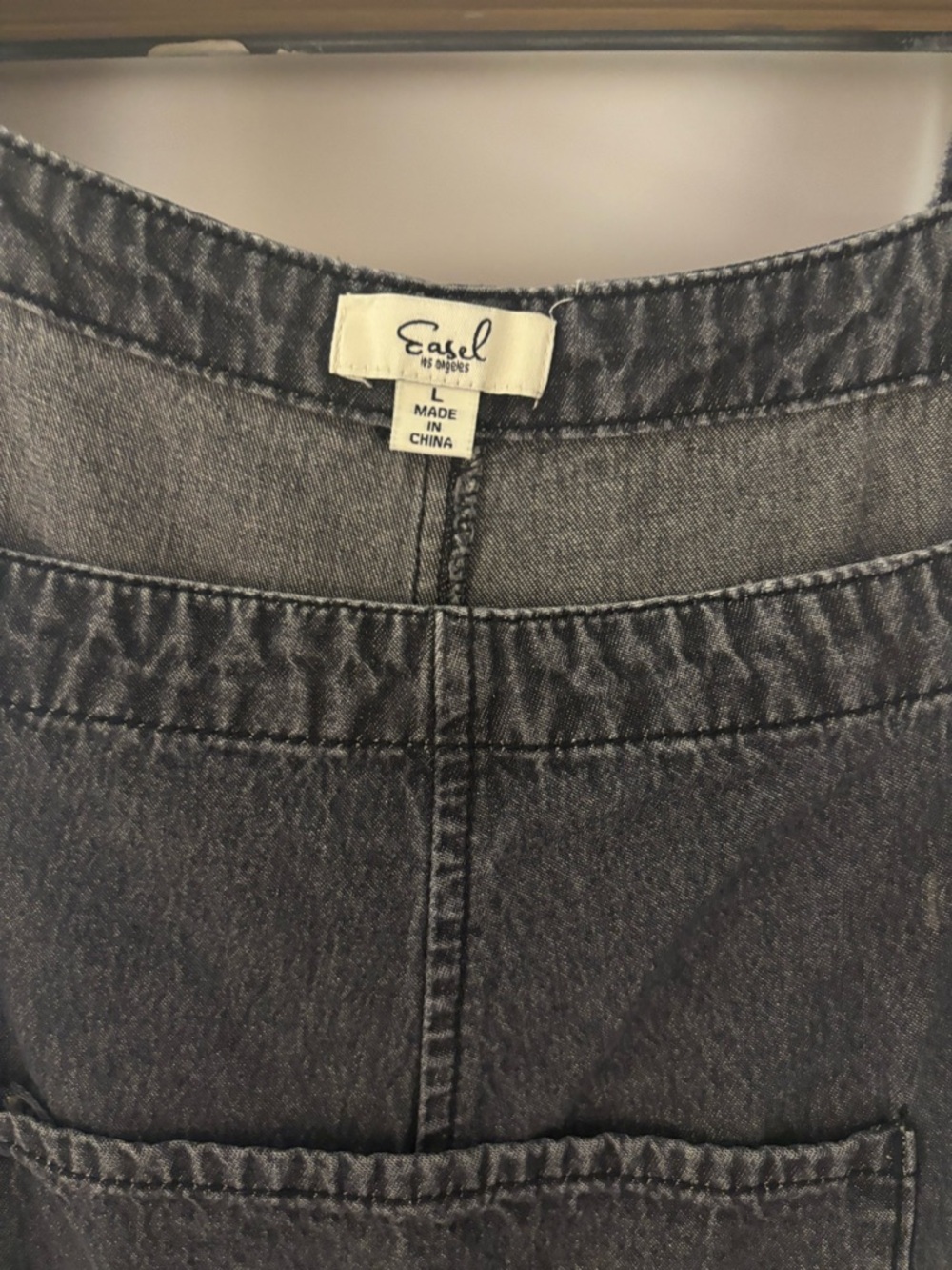 Easel large oversized Distressed Denim Overalls with Bandana Patch, bohemian - Picture 7 of 14